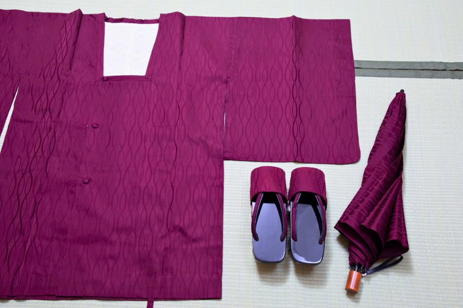 雨コート・下駄・傘