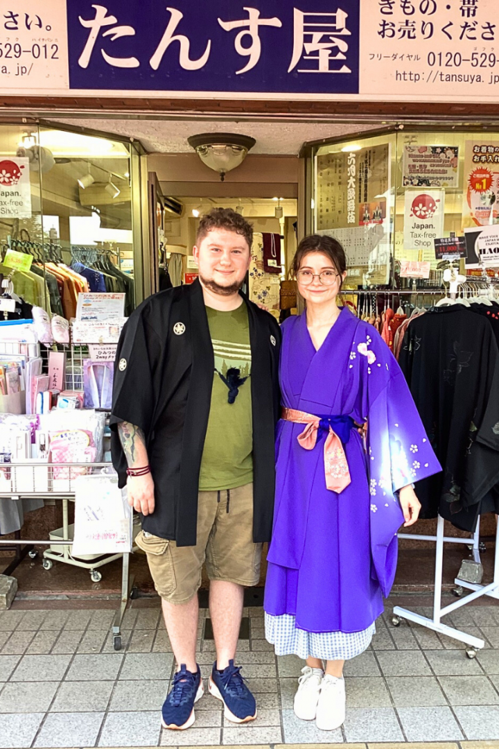 kimono-clad guests