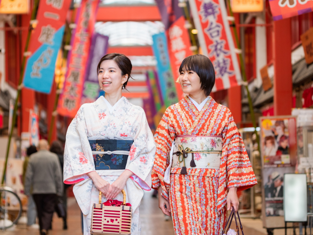 レンタル着物で観光の写真