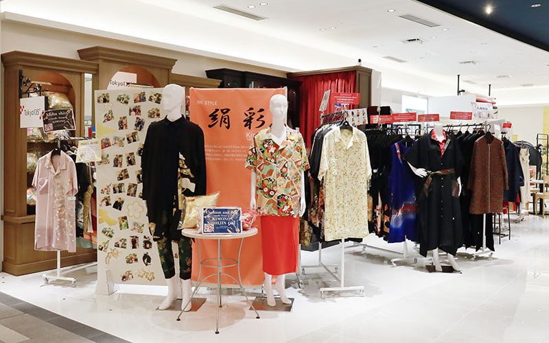 MEGAたんす屋羽田エアポートガーデン店の店頭